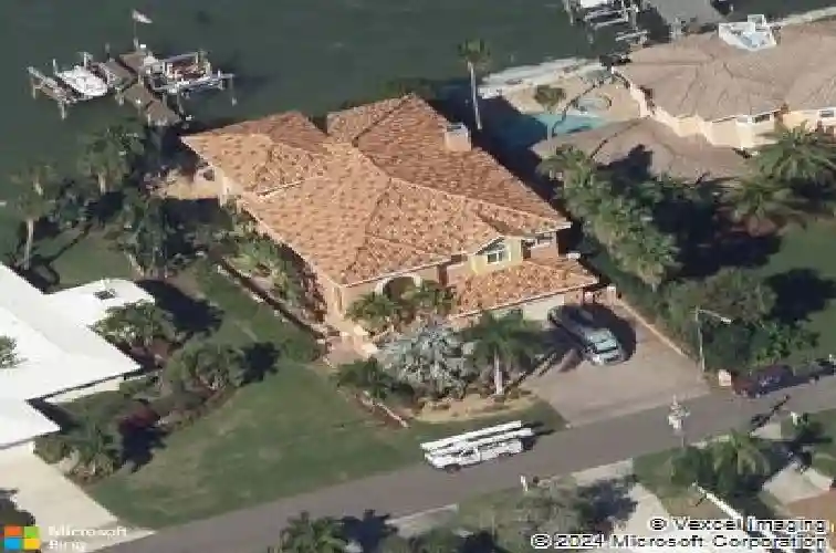 16480 redington dr, redington beach,  FL 33708