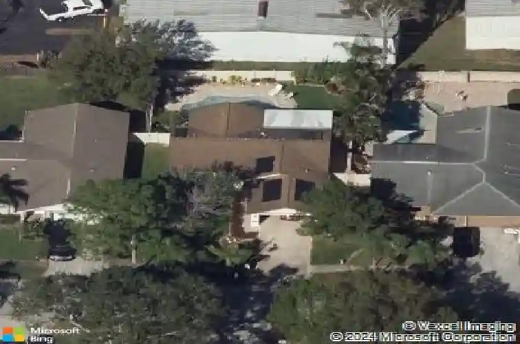 7215 121st ter, largo,  FL 33773