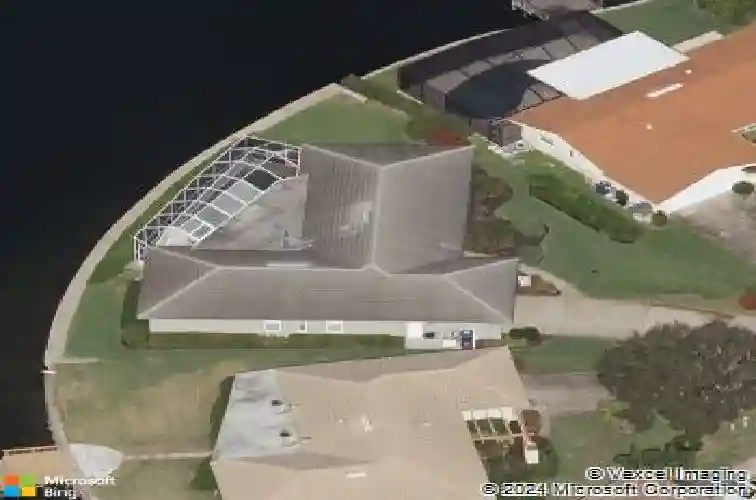 1911 michigan ave ne, saint petersburg,  FL 33703