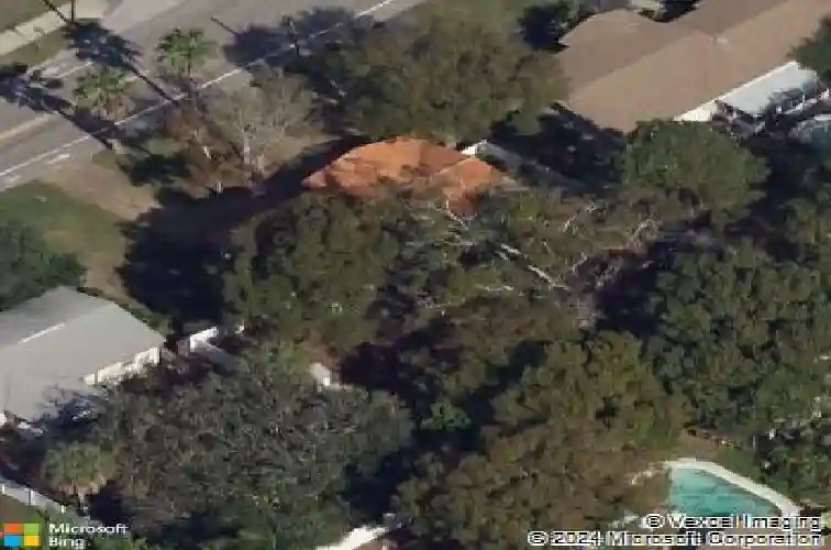 3743 overlook dr ne, saint petersburg,  FL 33703