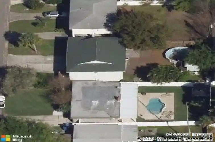 4126 carson st ne, saint petersburg,  FL 33703