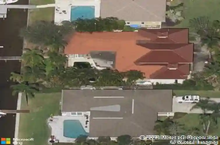 4420 13th way ne, saint petersburg,  FL 33703