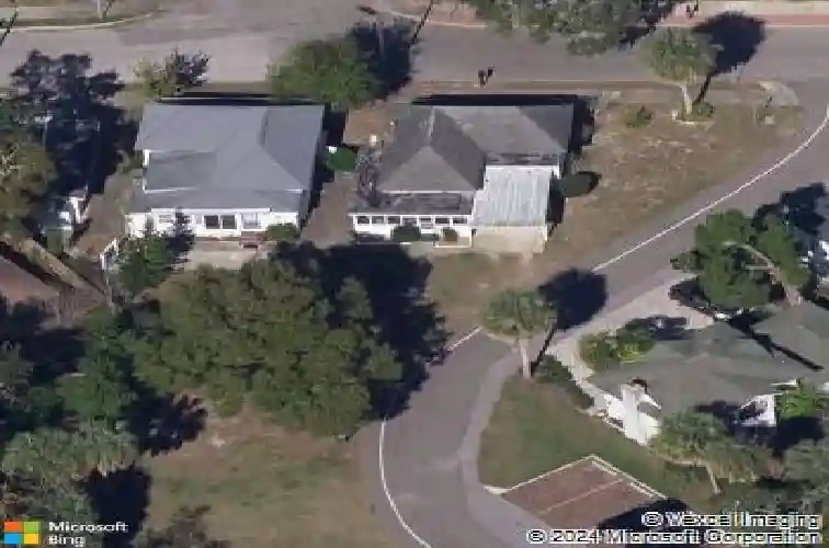 244 iron age st, safety harbor,  FL 34695