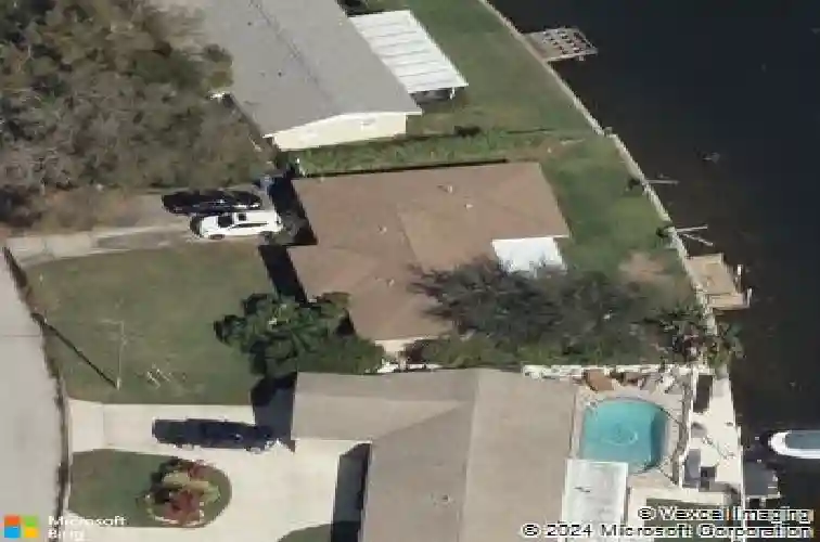 4713 dover st ne, saint petersburg,  FL 33703