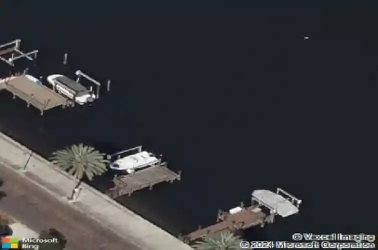 2400 coffee pot blvd ne, saint petersburg,  FL 33704