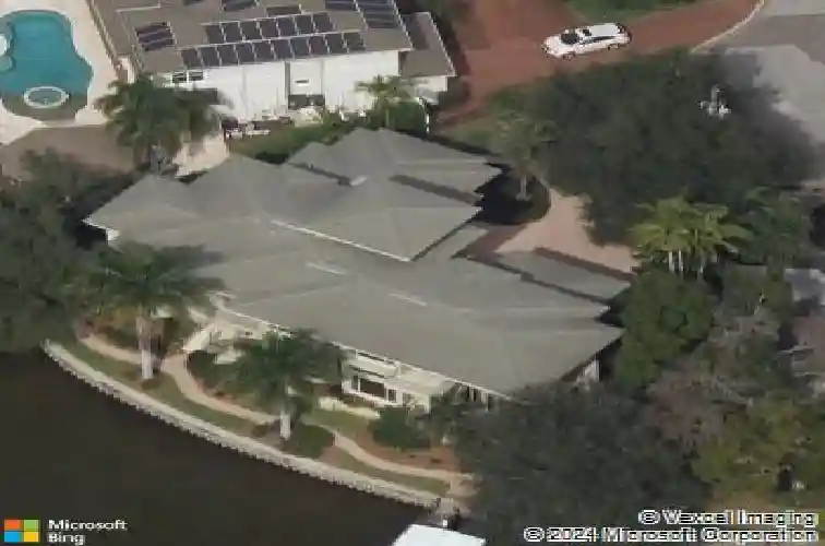 950 monterey pt ne, saint petersburg,  FL 33704