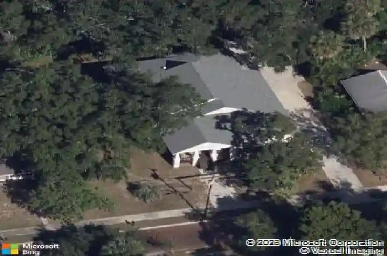 120 read st, tarpon springs,  FL 34689