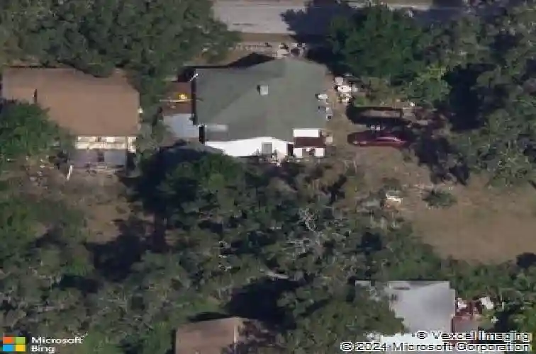 39 w park st, tarpon springs,  FL 34689