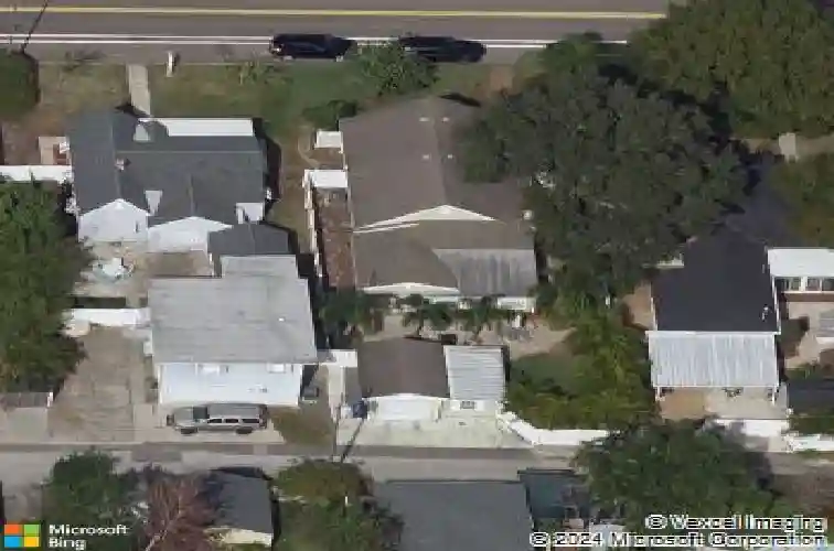 126 30th ave n, saint petersburg,  FL 33704