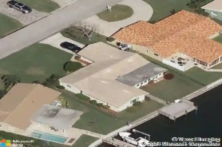 1964 massachusetts ave ne, saint petersburg,  FL 33703