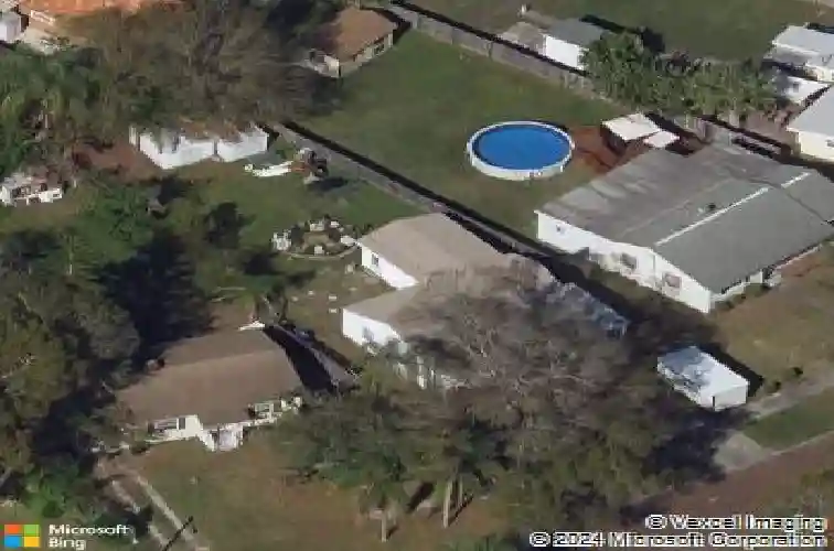 719 40th ave n, saint petersburg,  FL 33703