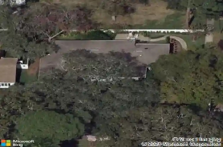 655 19th ave ne, saint petersburg,  FL 33704