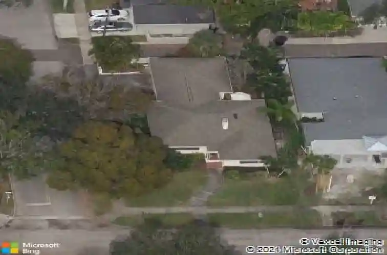 605 15th ave ne, saint petersburg,  FL 33704