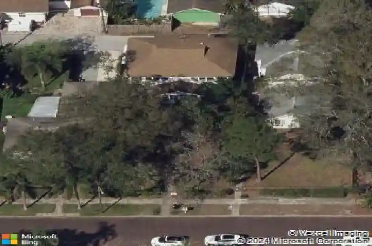 1075 16th ave n, saint petersburg,  FL 33704