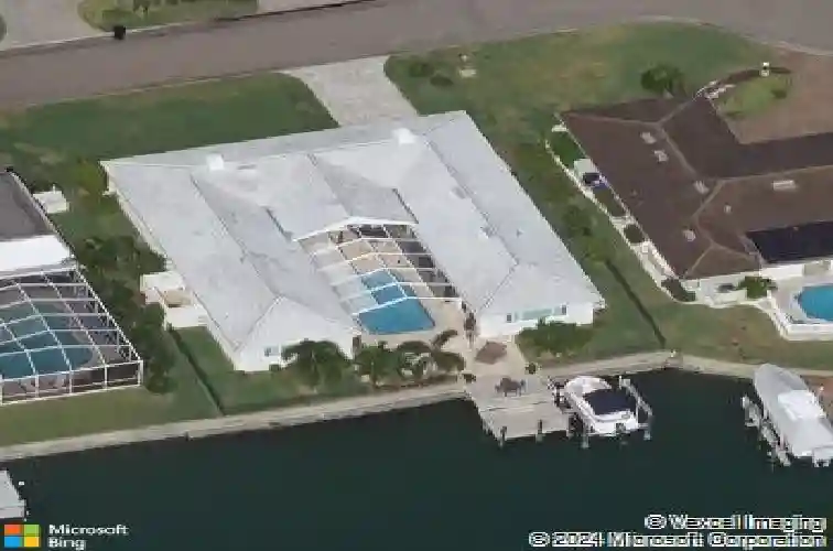 4928 61st ave s, saint petersburg,  FL 33715