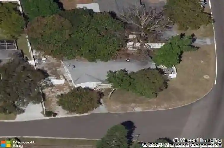 4901 25th ave n, saint petersburg,  FL 33710