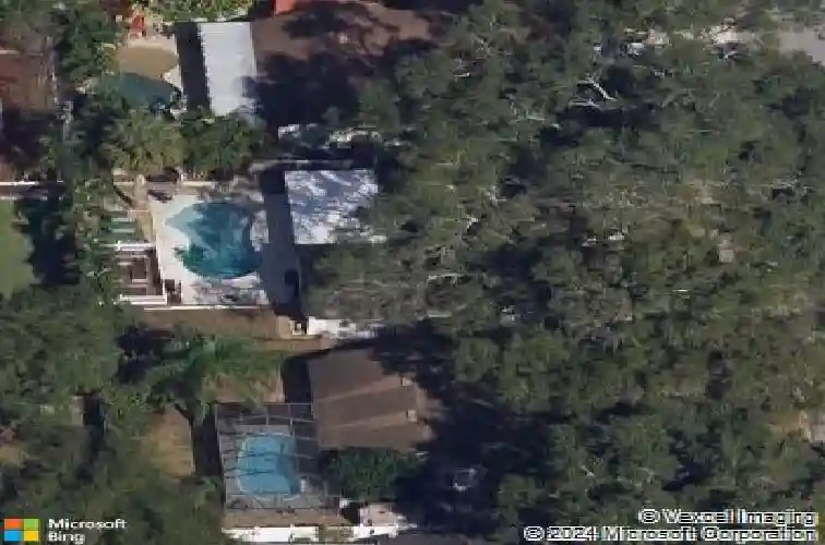 221 arbor dr w, palm harbor,  FL 34683