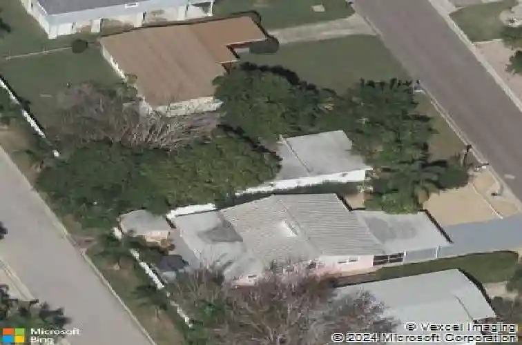 17608 1st st e, redington shores,  FL 33708