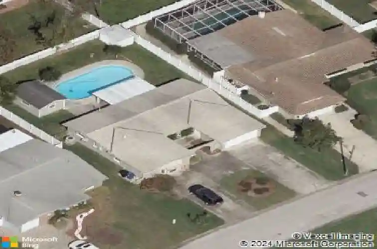 2083 montana ave ne, saint petersburg,  FL 33703