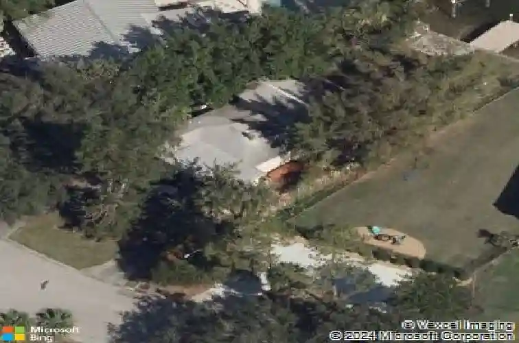 1859 bayou grande blvd ne, saint petersburg,  FL 33703