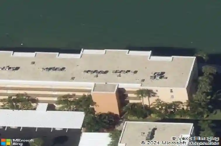 7665 sun island dr s, south pasadena,  FL 33707