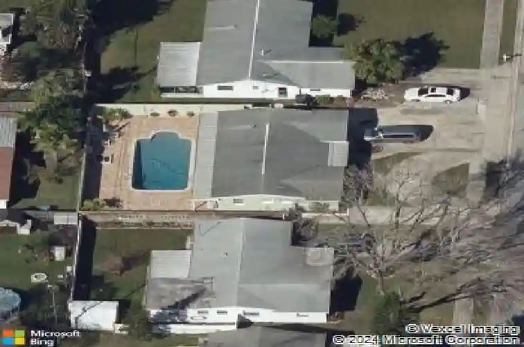 5672 62nd way n, saint petersburg,  FL 33709