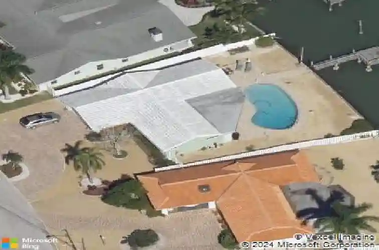 5675 bayview dr, seminole,  FL 33772