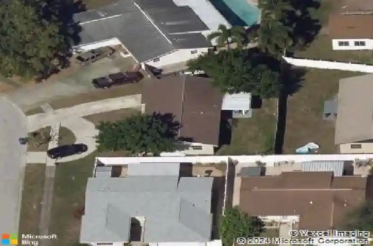 5559 57th way n, kenneth city,  FL 33709