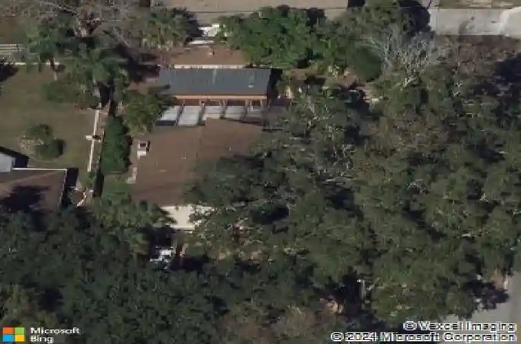 13703 oak forest blvd n, seminole,  FL 33776