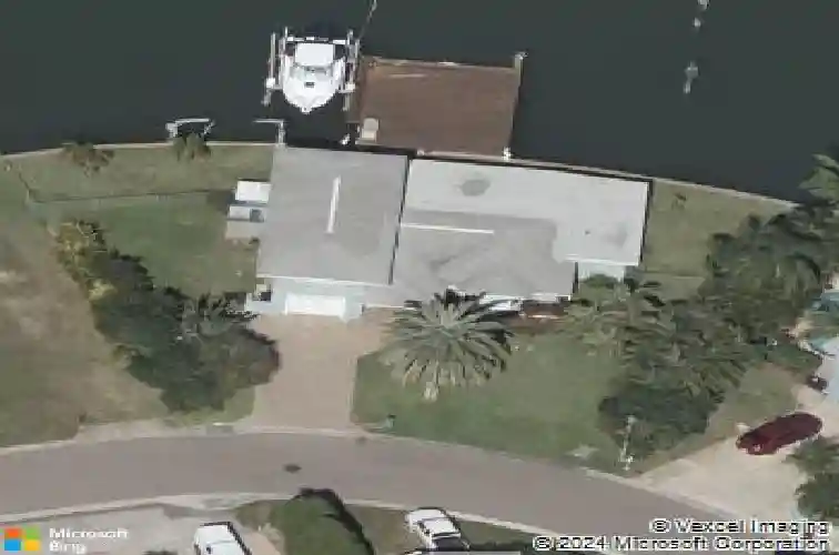 162 174th terrace dr e, redington shores,  FL 33708