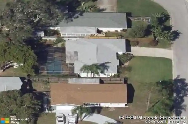 450 sierra cir e, largo,  FL 33770