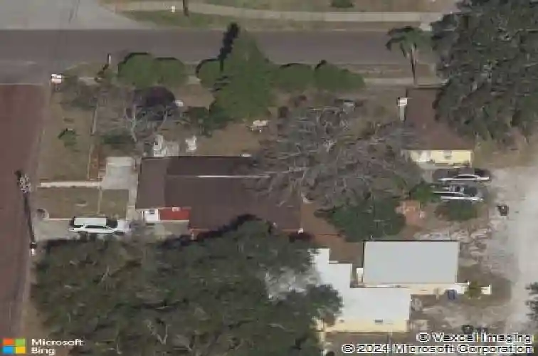 374 3rd st nw, largo,  FL 33770