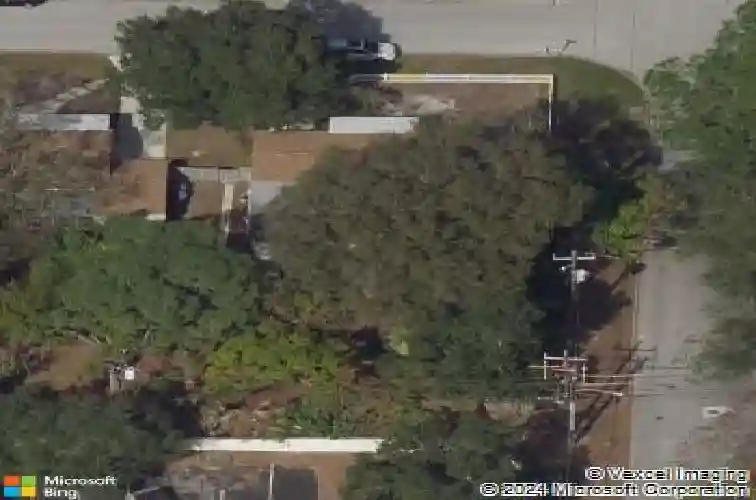 300 33rd ave n, saint petersburg,  FL 33704