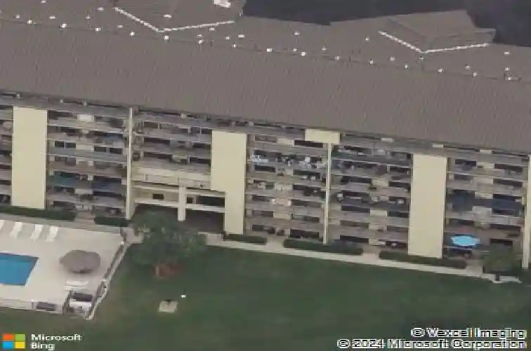 650 island way #106
                                ,Unit Apt 106, clearwater beach,  FL 33767