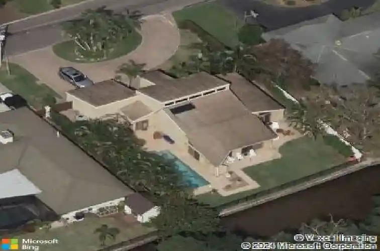 746 31st ave ne, saint petersburg,  FL 33704