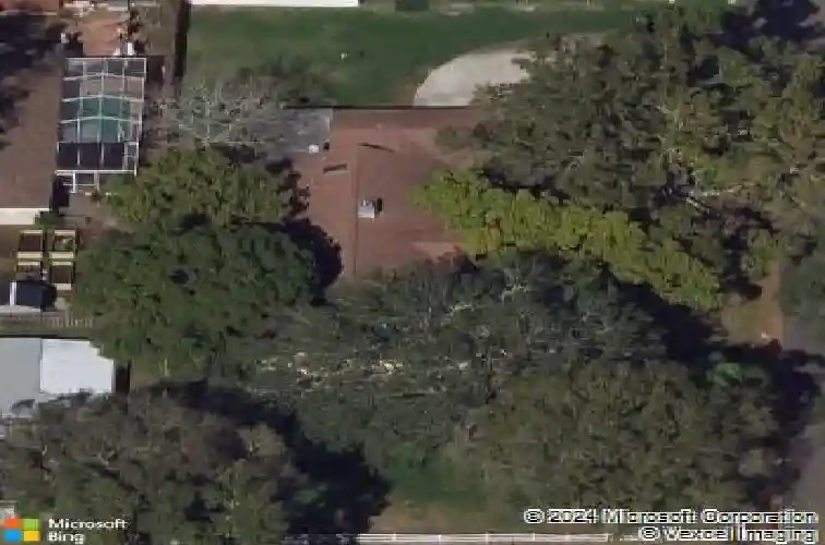 9916 w bay st, seminole,  FL 33776