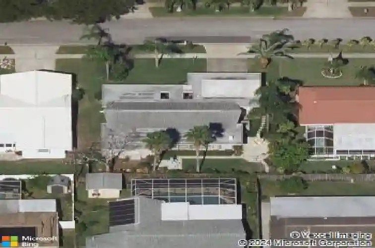 13850 sunset dr, largo,  FL 33774
