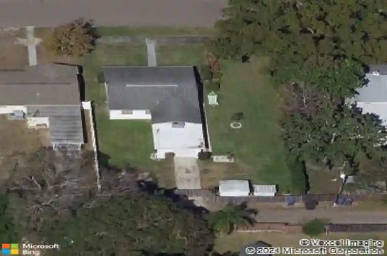 4976 12th ave n, saint petersburg,  FL 33710