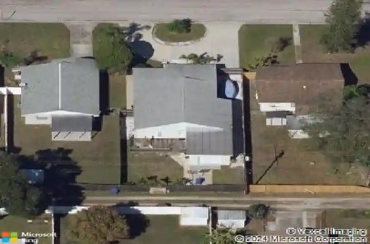 5610 13th ave n, saint petersburg,  FL 33710