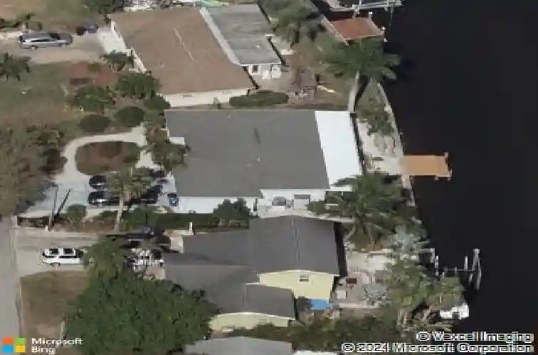 9409 sun isle dr ne, saint petersburg,  FL 33702