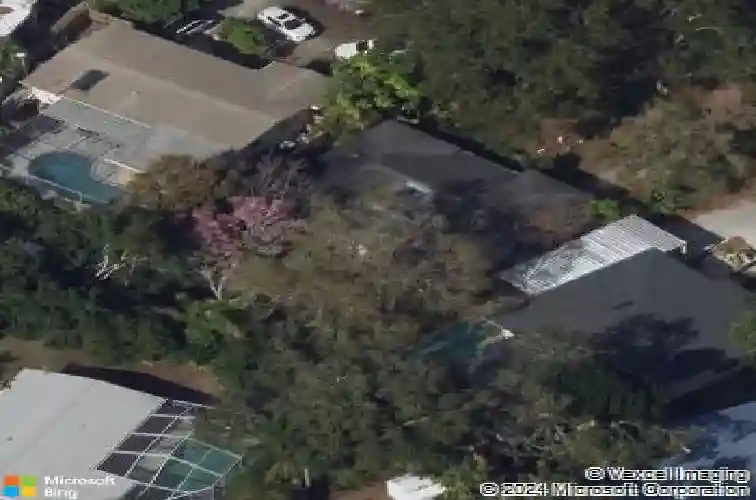 2000 serpentine cir s, saint petersburg,  FL 33712