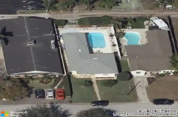 5741 10th ave n, saint petersburg,  FL 33710