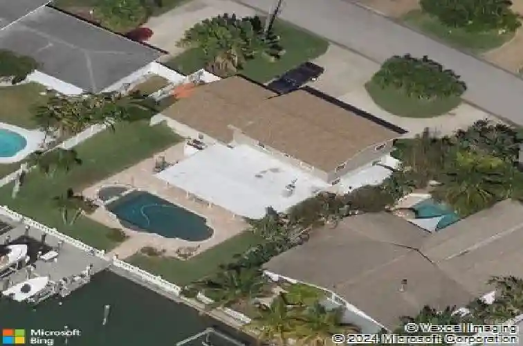 7886 9th ave s, saint petersburg,  FL 33707