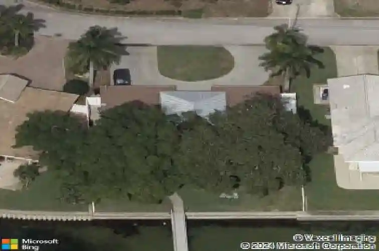 2650 w bay isle dr se, saint petersburg,  FL 33705