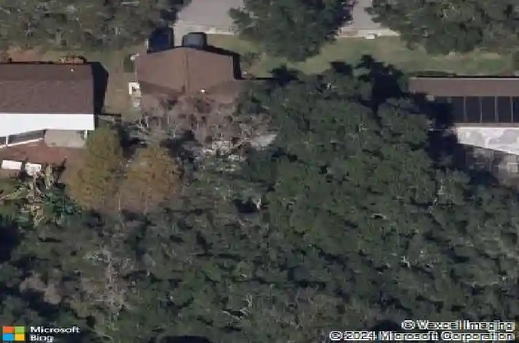 214 woodland ct, safety harbor,  FL 34695