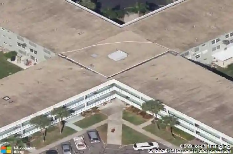 2400 columbia dr #18
                                ,Unit Apt 18, clearwater,  FL 33763