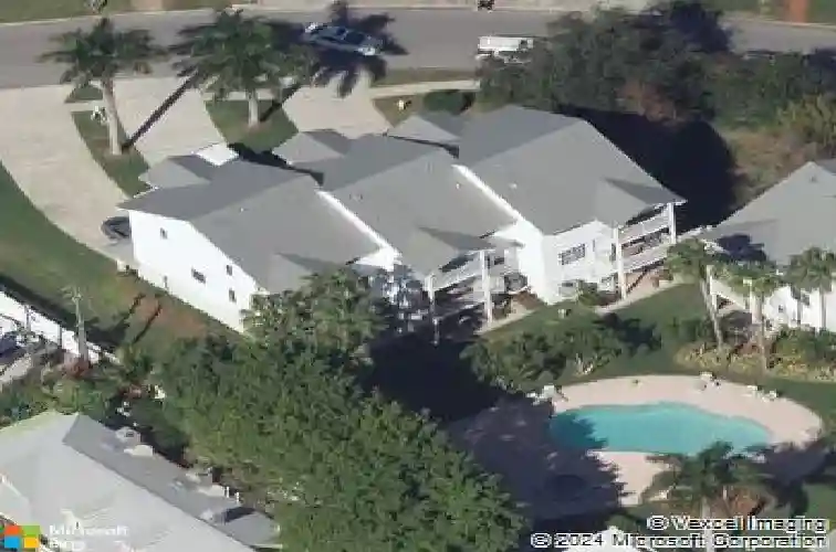 21 bath club cir, north redington beach,  FL 33708