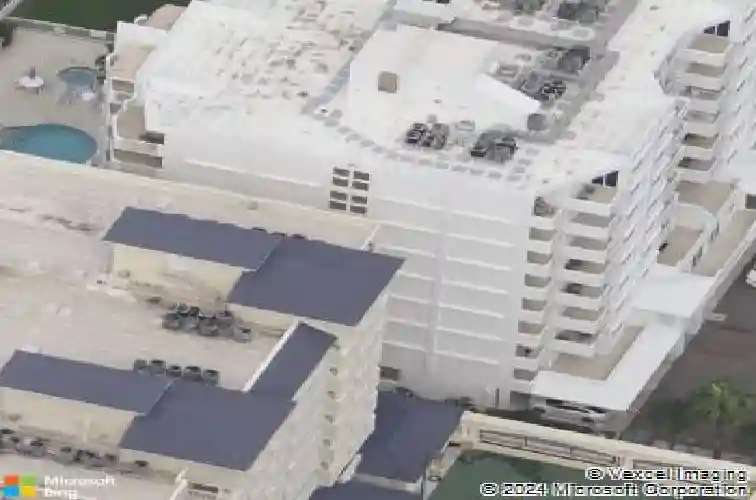 1350 gulf blvd #301
                                ,Unit Unit 301, clearwater beach,  FL 33767