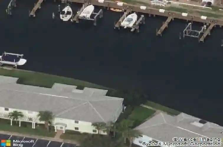 4827 coquina key dr se #b
                                ,Unit Apt B, saint petersburg,  FL 33705