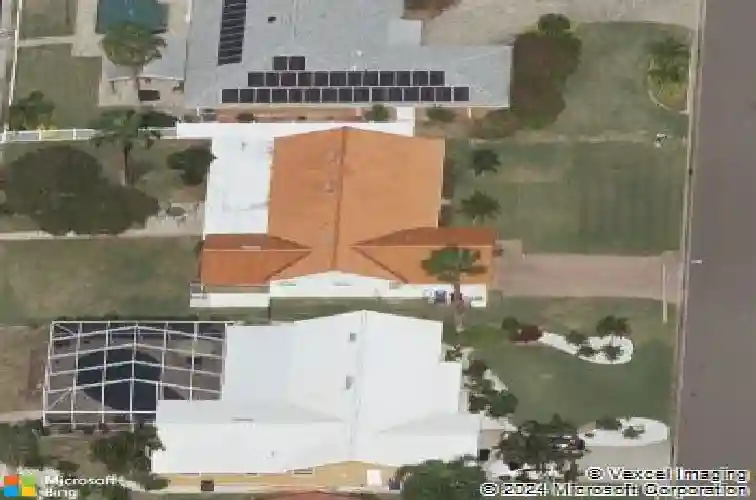 4433 38th way s, saint petersburg,  FL 33711